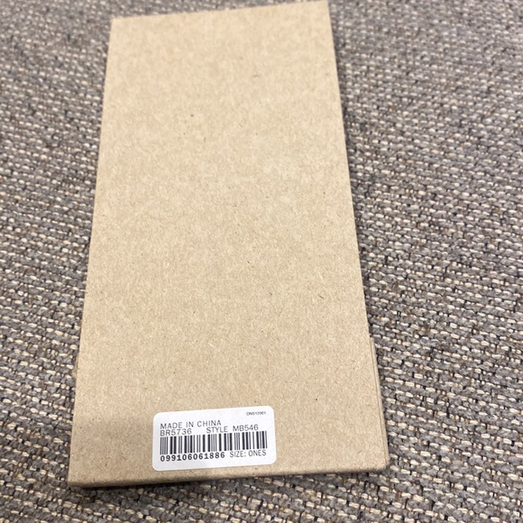 Madewell stick on phone wallet - Picture 2 of 5